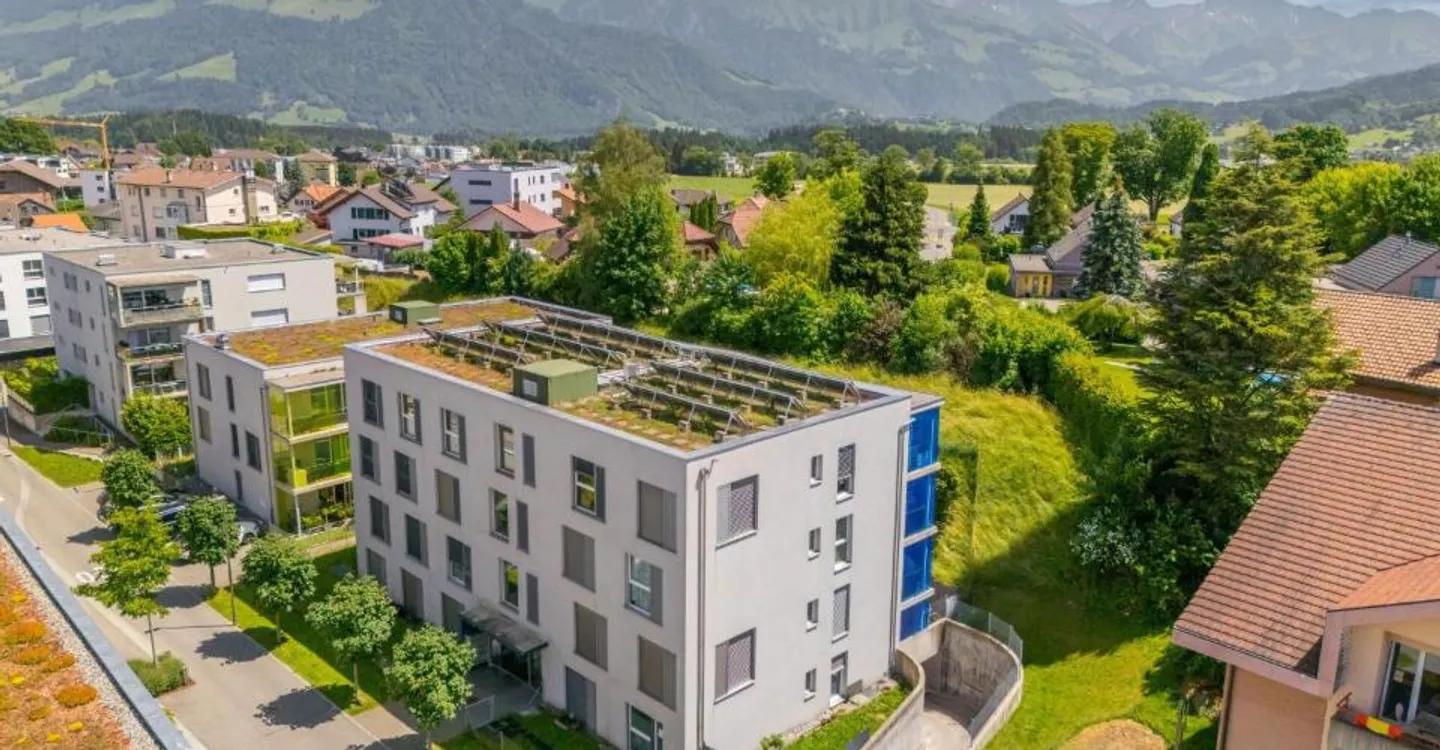 Superbe 2.5 pièces lumineux avec loggia : un investissement offrant un rendement immédiat - Photo 9 sur 11