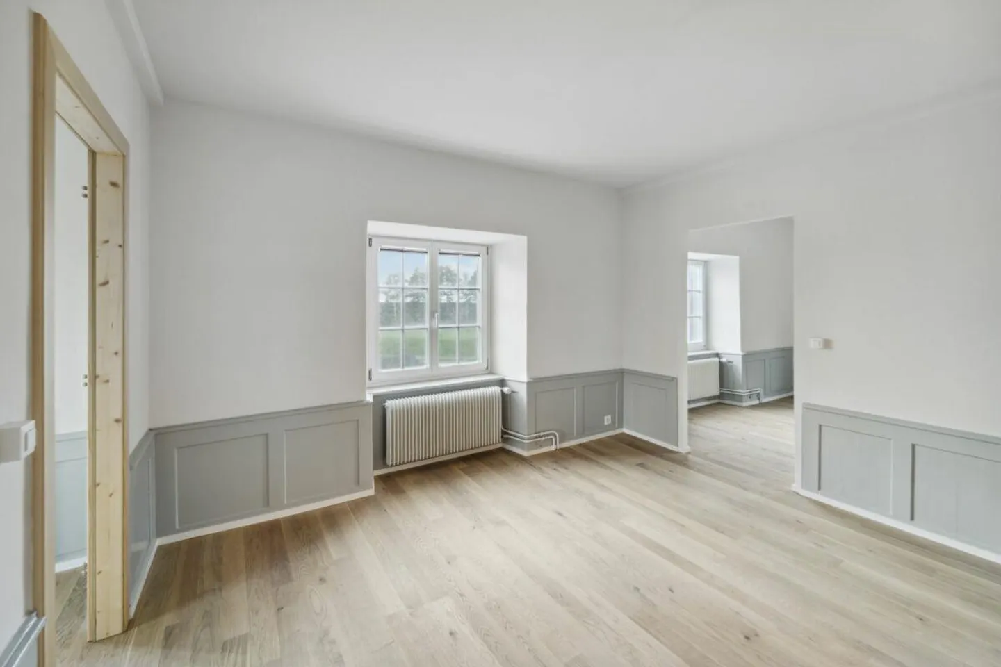 Appartement attrayant de 4,5 pièces dans un emplacement privilégié - Photo 4 sur 7