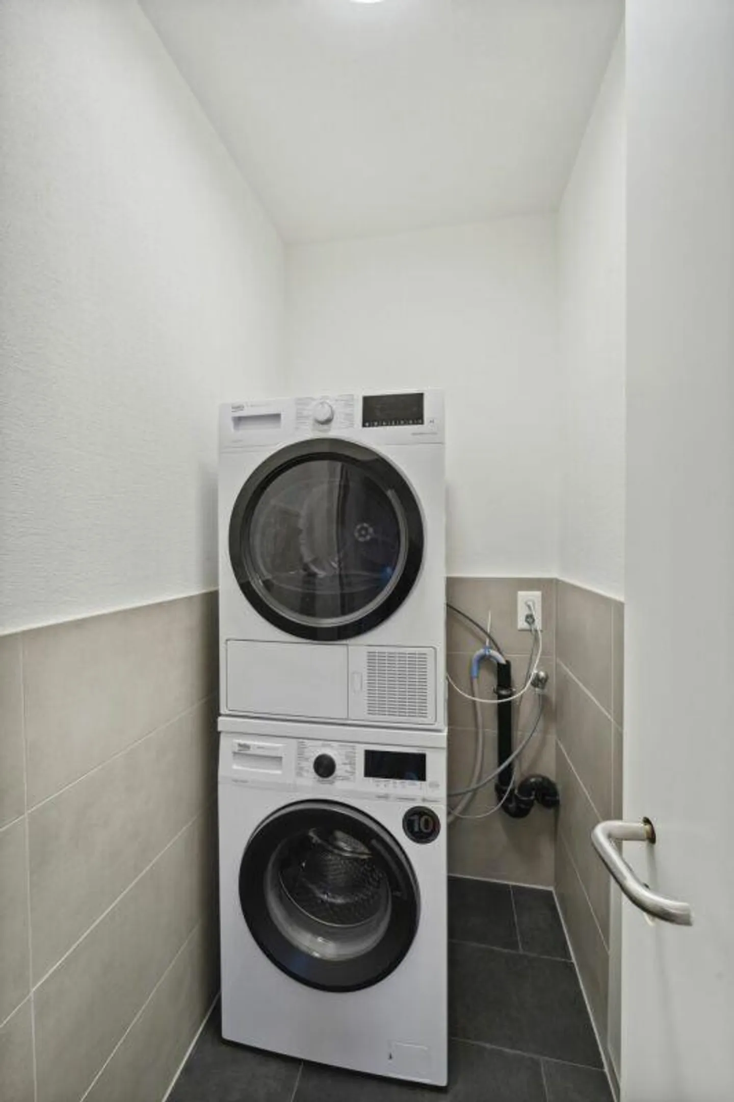 Appartement attrayant de 4,5 pièces dans un emplacement privilégié - Photo 6 sur 7