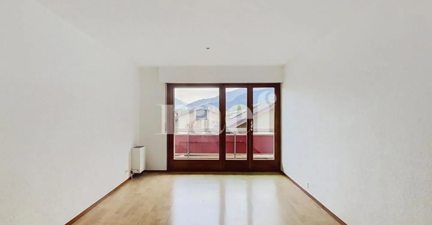 Appartamento ristrutturato con balcone - Foto 4 di 7