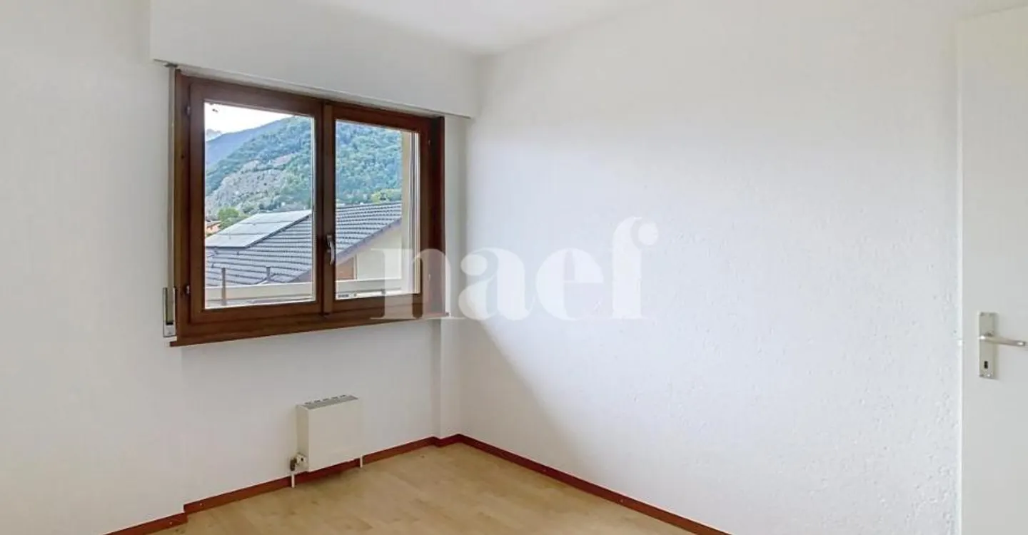 Appartamento ristrutturato con balcone - Foto 5 di 7