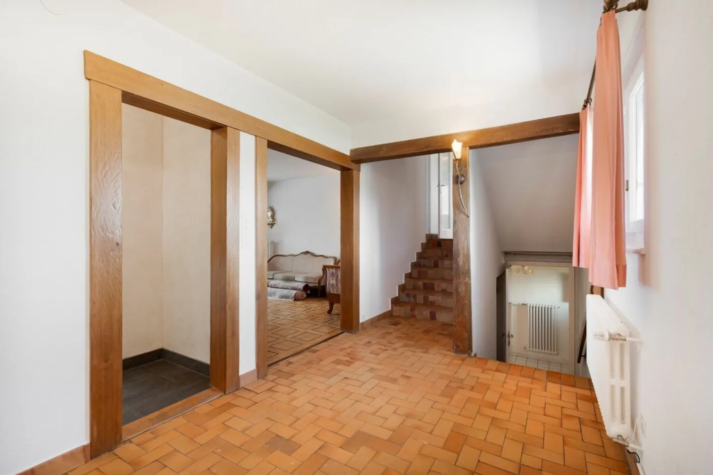A family property in the heart of a preferred area - Photo 9 of 20