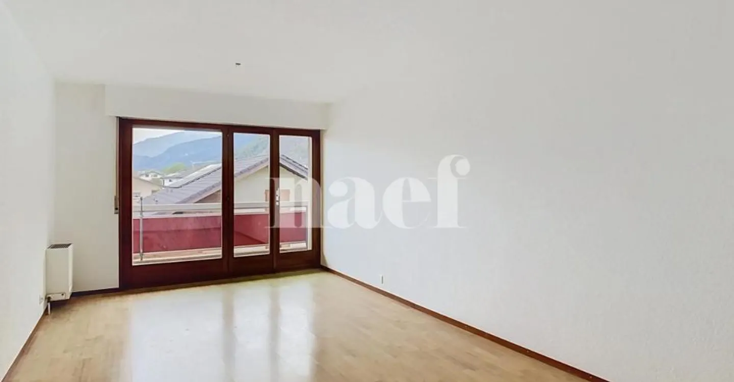 Appartamento ristrutturato con balcone - Foto 3 di 7