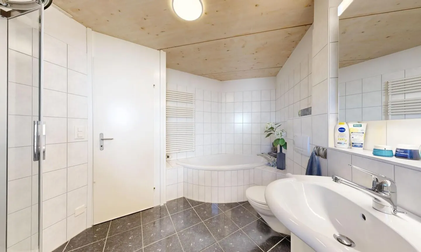 Corner Townhouse with Garden, Fireplace and Generous Space - Photo 9 of 11