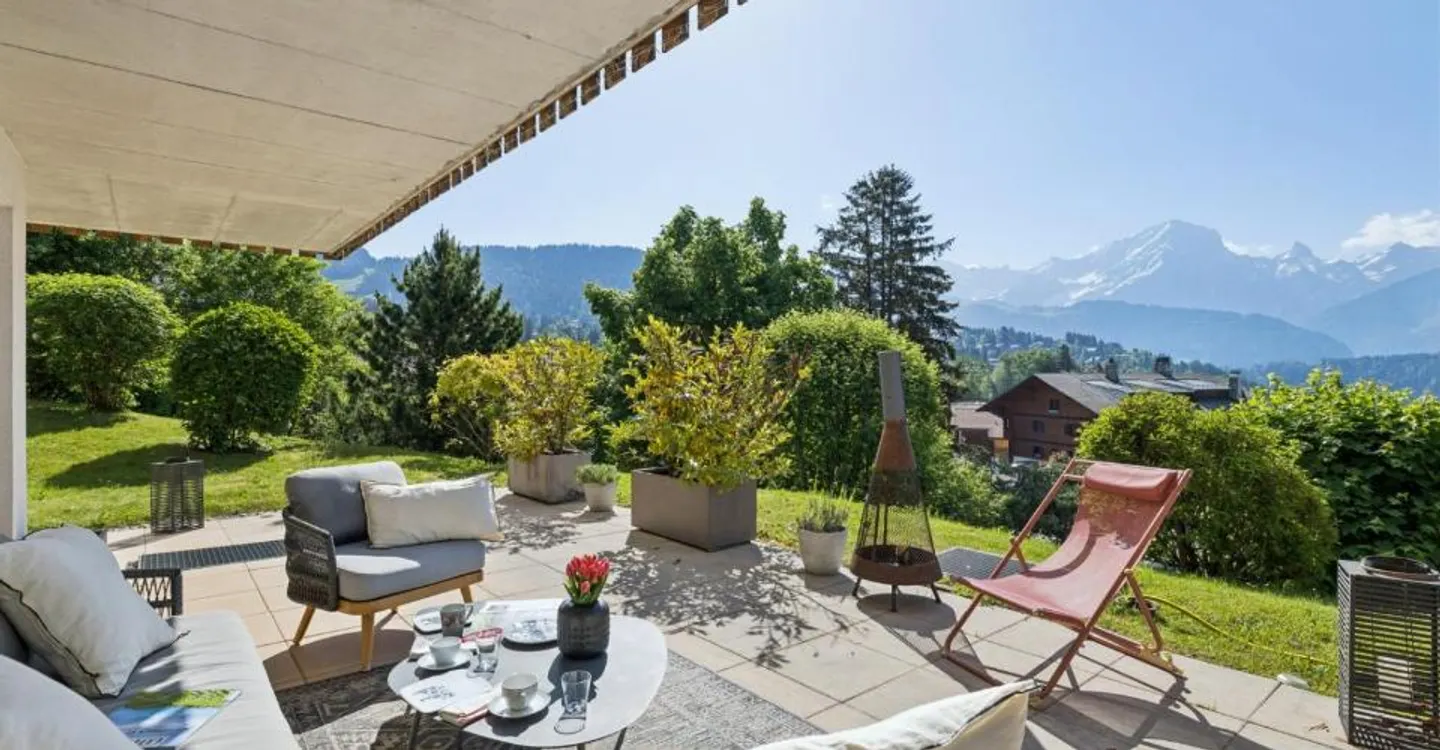 Luxury Apartment with Terrace - Photo 1 of 13