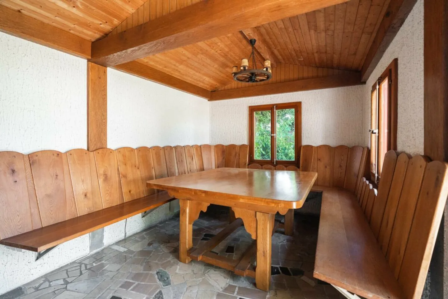 A family property in the heart of a preferred area - Photo 18 of 20
