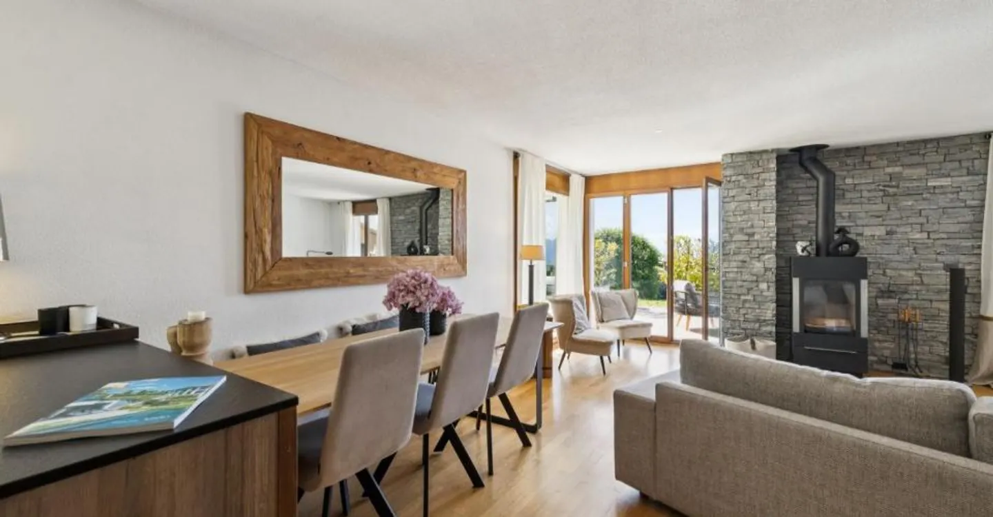 Luxury Apartment with Terrace - Photo 11 of 13