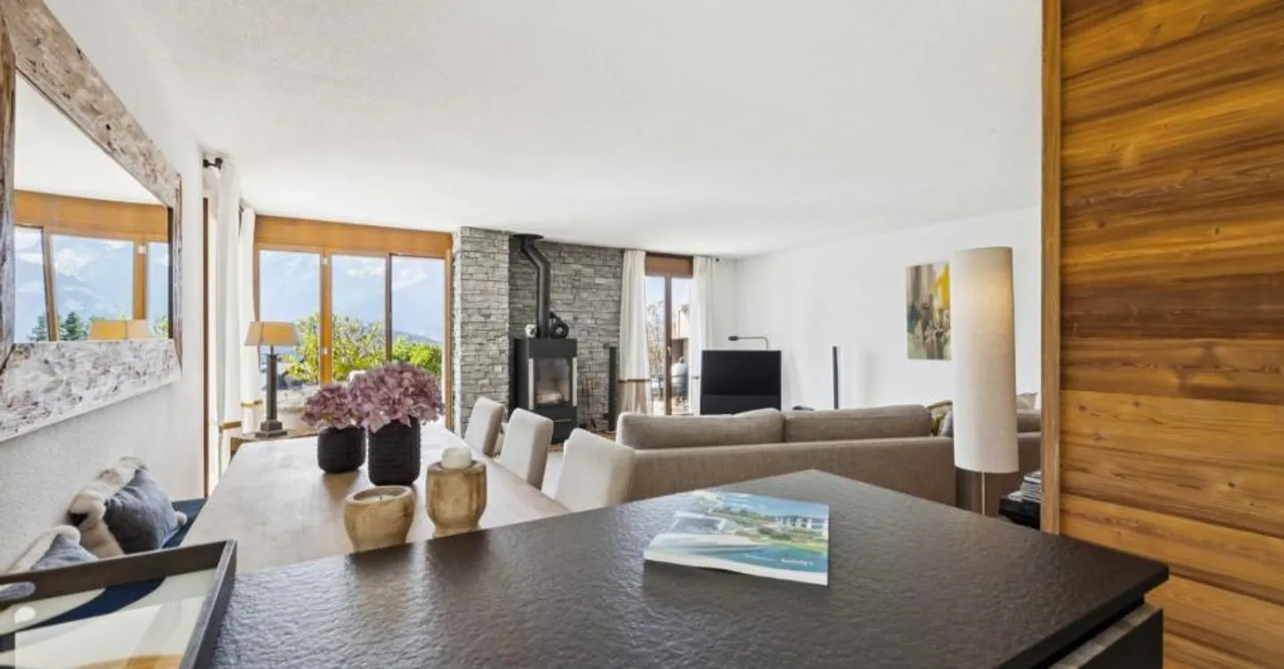 Luxury Apartment with Terrace - Photo 12 of 13