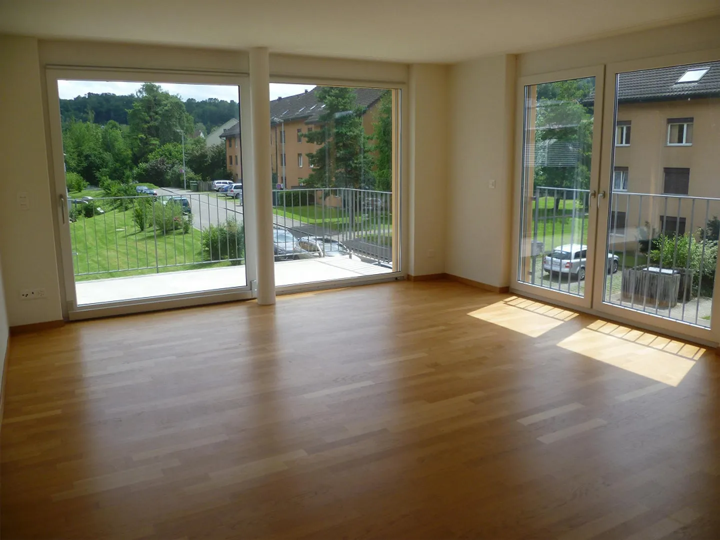 Living happiness at first sight! - Photo 3 of 8