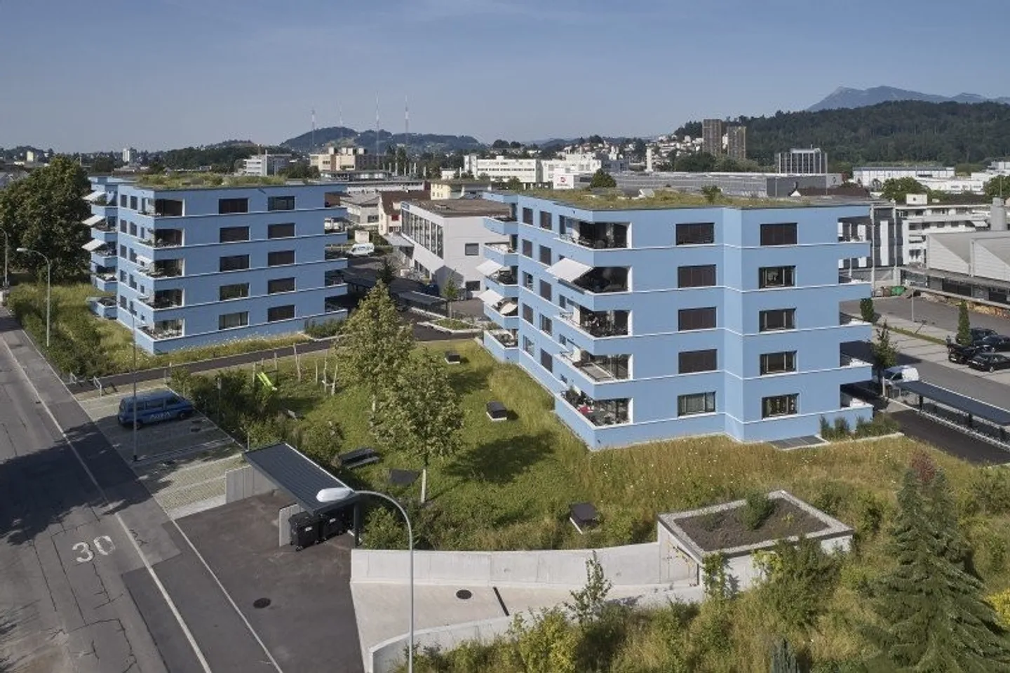 Parkplatz in Kriens - Foto 2 von 2