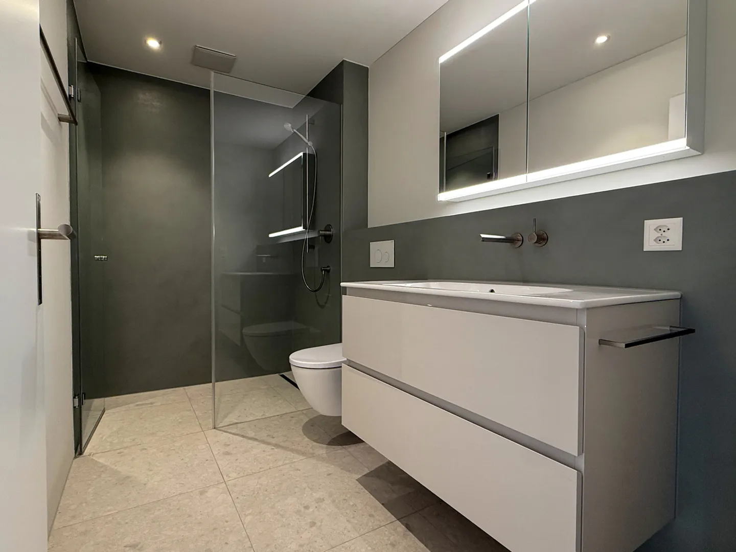 Exklusive Attikawohnung mit Terrasse - Foto 13 von 20