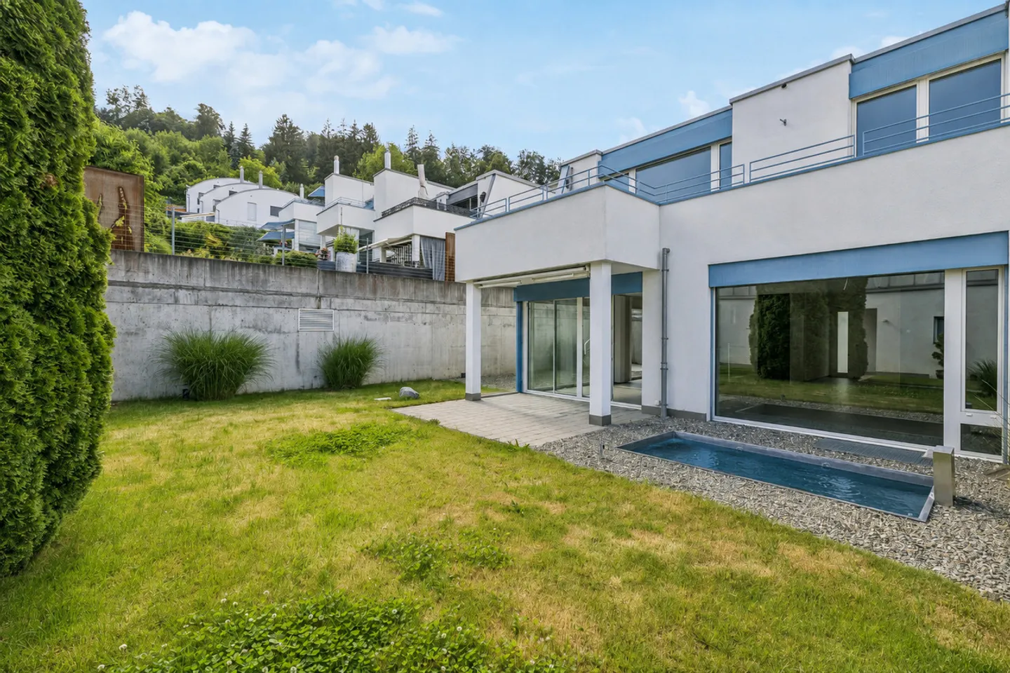 Charmantes Doppeleinfamilienhaus - Foto 2 von 4