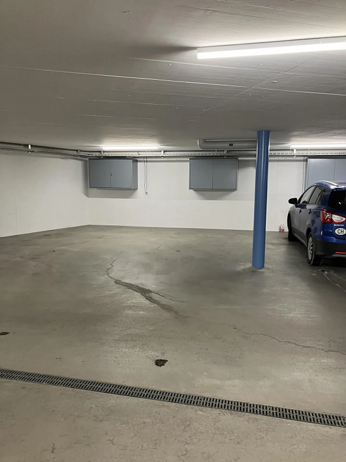 Place de parking dans le garage souterrain - Photo 1 sur 1