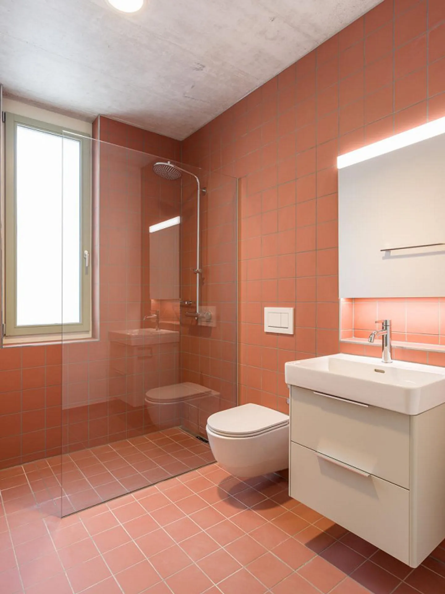 Appartement neuf unique de 2,5 pièces dans le meilleur emplacement - Photo 7 sur 10