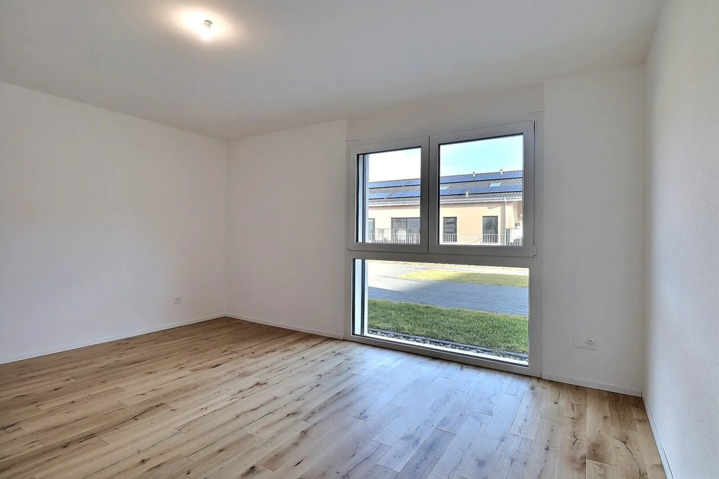Magnificent 3.5-room apartment with garden in Moudon - Photo 7 of 13