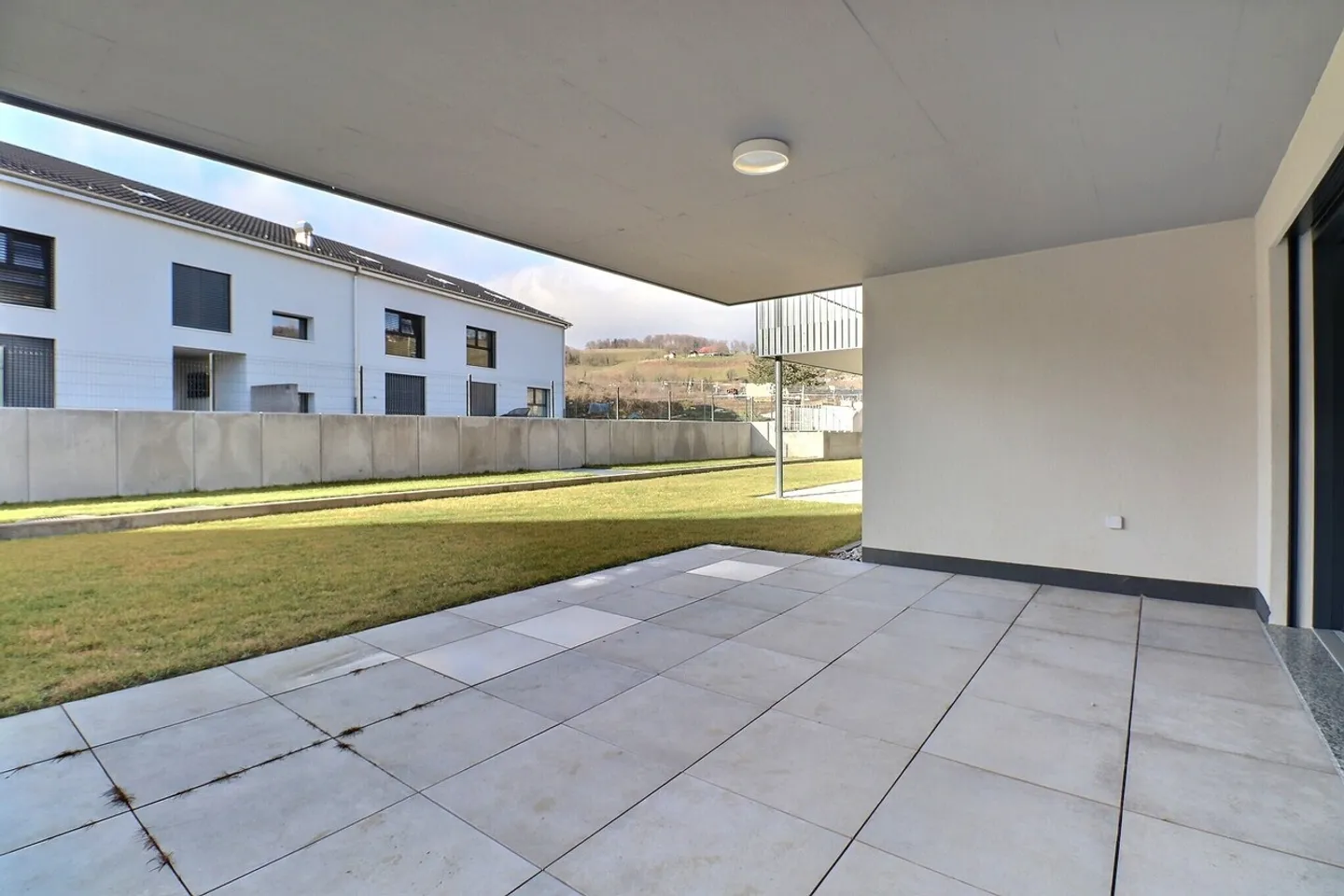 Magnificent 3.5-room apartment with garden in Moudon - Photo 8 of 13
