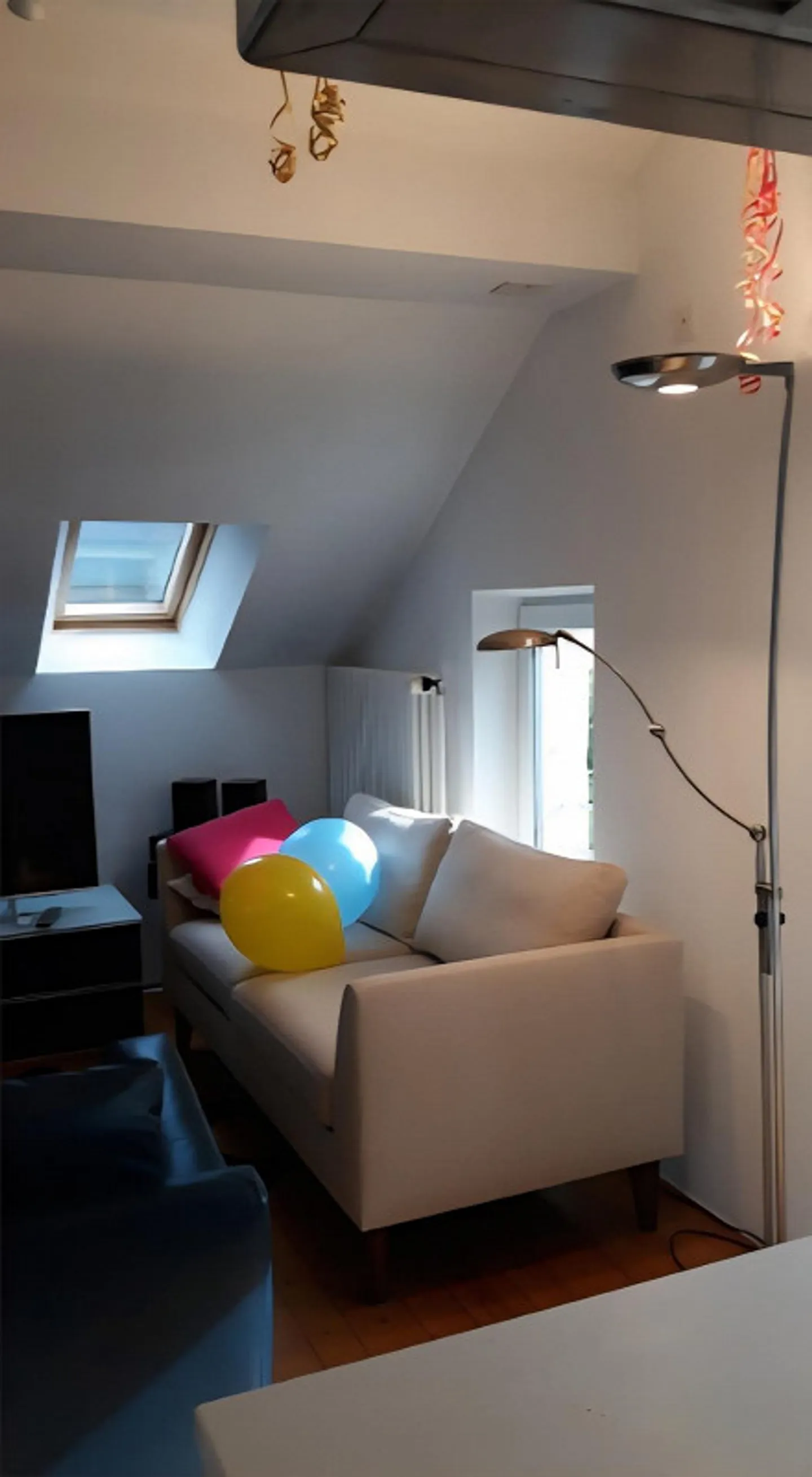 Attico con ampia terrazza e splendida vista lago - Foto 11 di 27