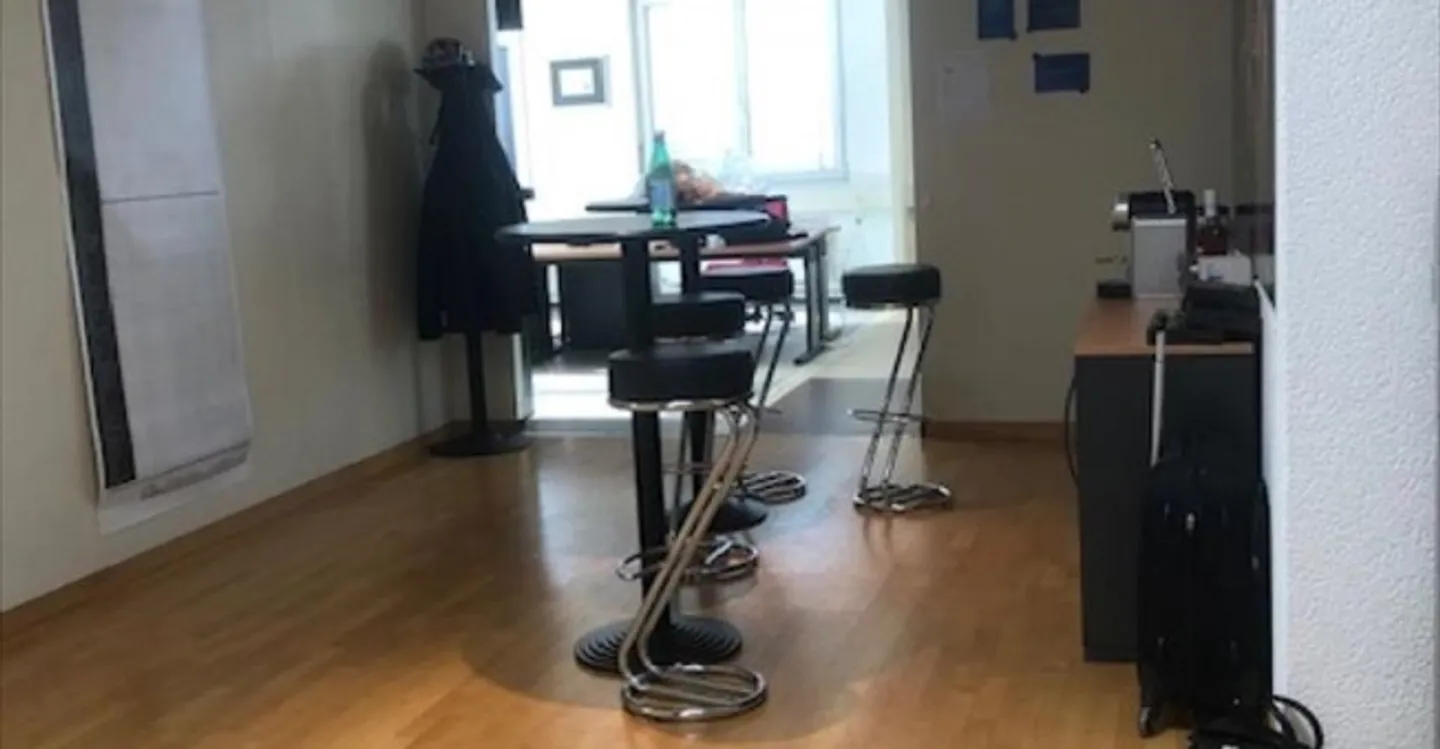 Office space for rent - Photo 8 of 13