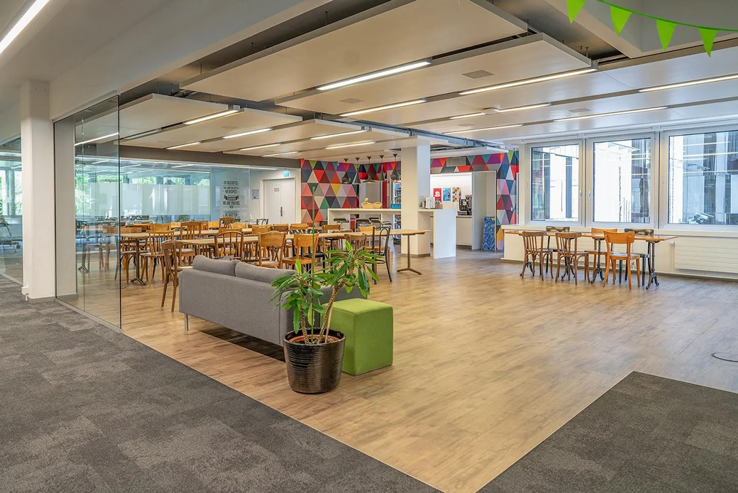 Modernes Büro in Zürich - Foto 10 von 12