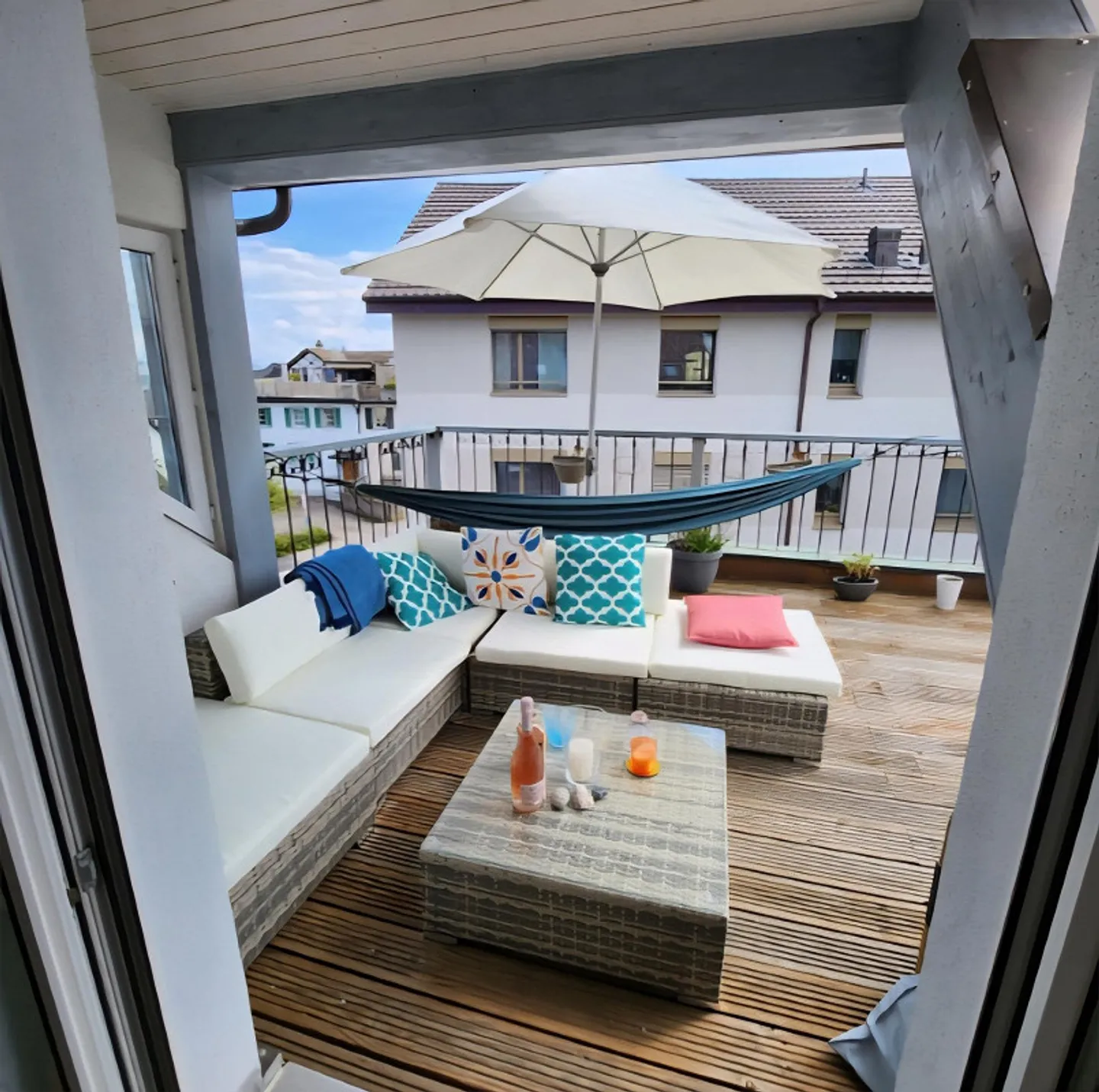 Attico con ampia terrazza e splendida vista lago - Foto 19 di 27