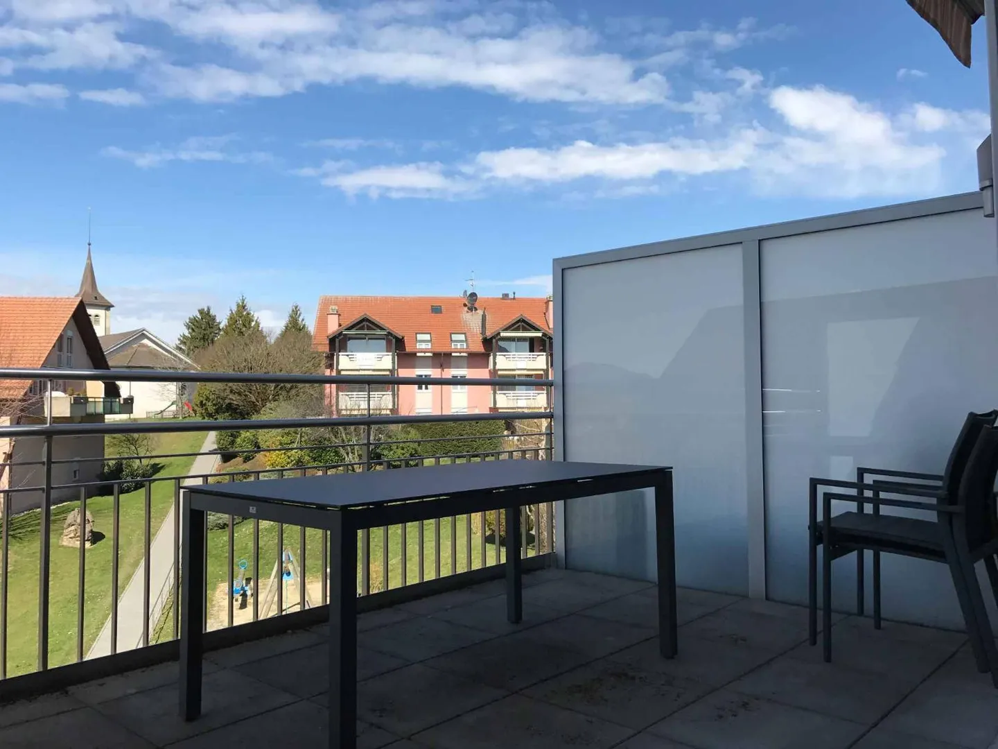 Superbo appartamento mansardato di 3,5 locali nel cuore di Lavaux - Foto 6 di 6