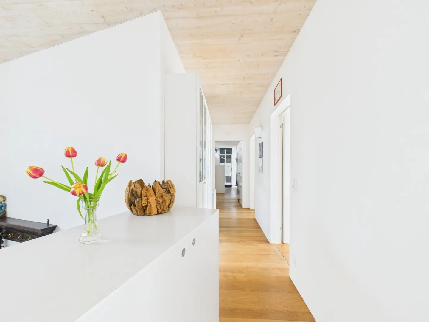 Casa unifamiliare pronta per essere abitata con uno stile moderno in una posizione soleggiata - Foto 7 di 19