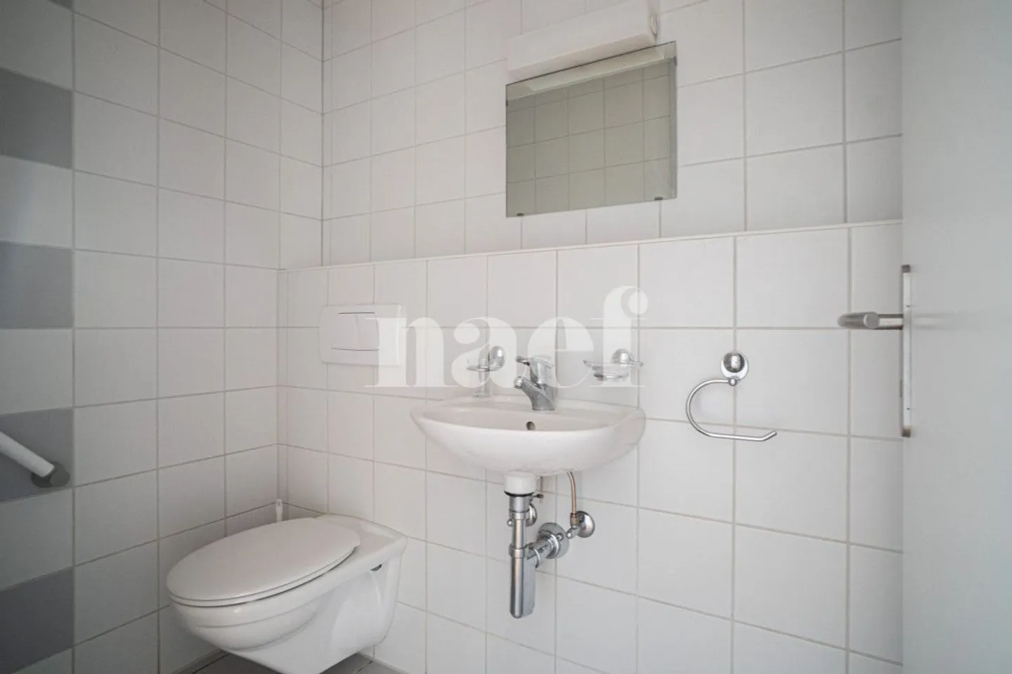 Beautiful apartment located in the heart of the city, close to all amenities. - Photo 6 of 10