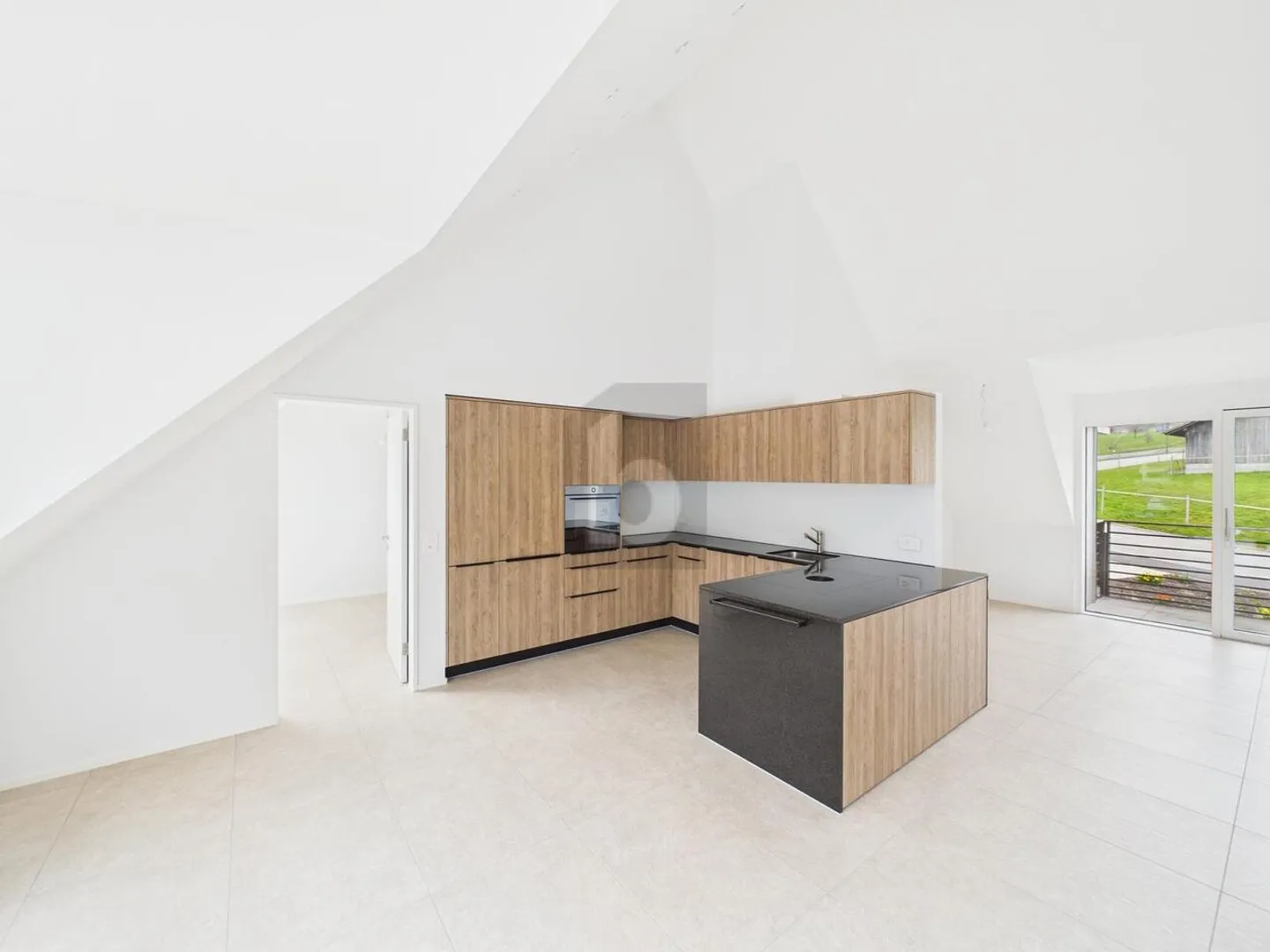 PRIMA UTILIZZO - CON GALLERIA, 3 BALCONI & JURABLICK - Foto 2 di 6