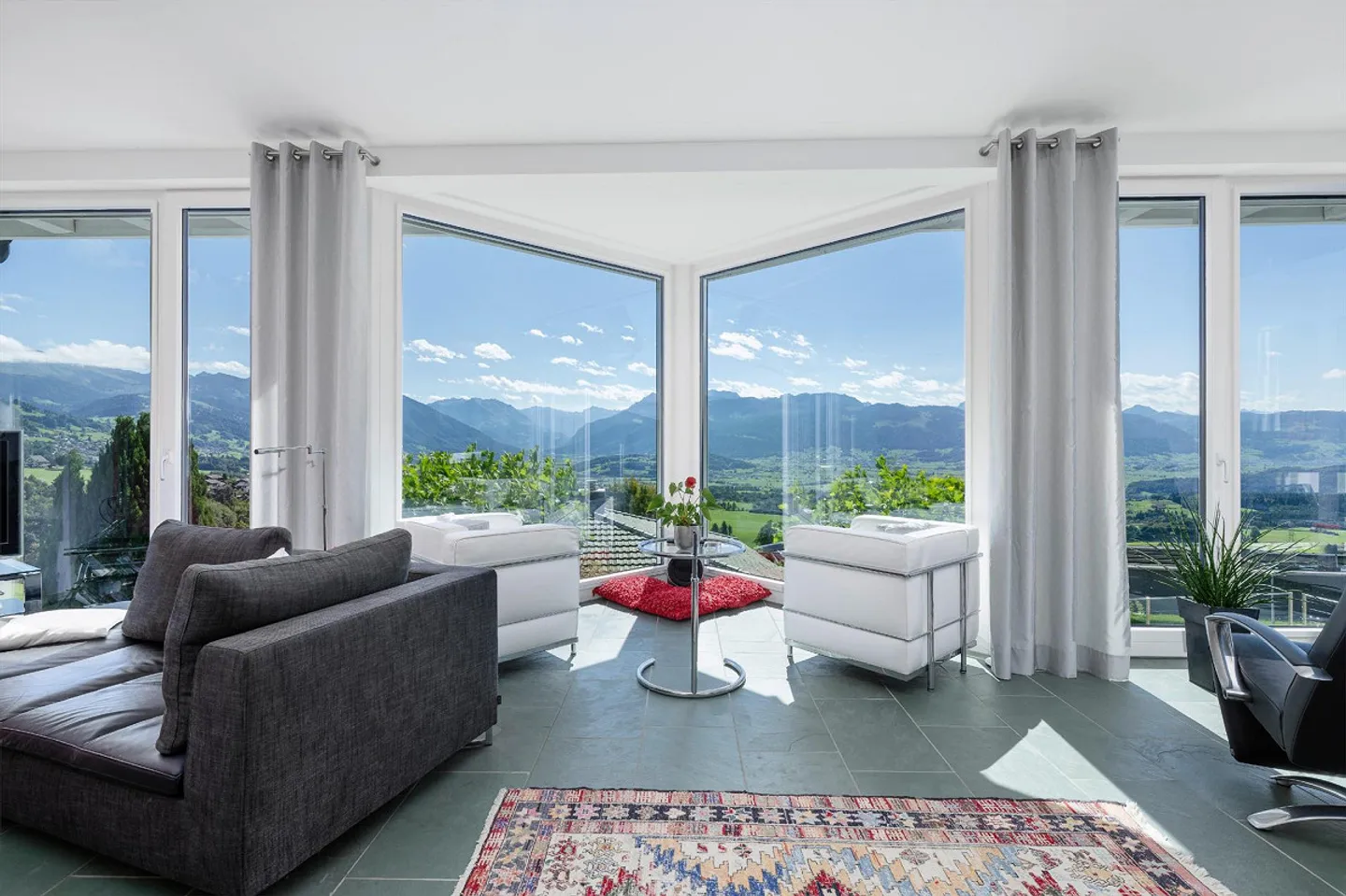Vie exclusive avec vue panoramique - Photo 2 sur 7
