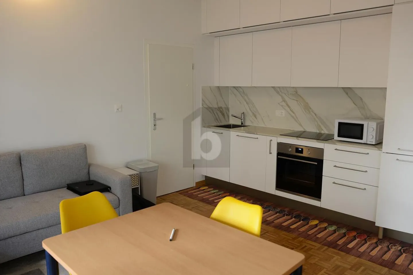 Appartement Spacieux Près du CHUV - Photo 2 sur 6