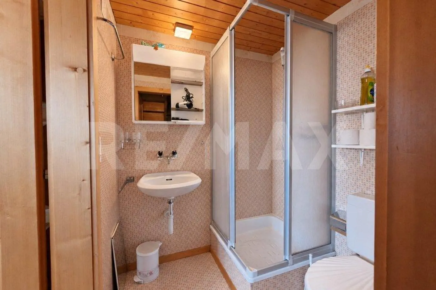 Propriété résidentielle et commerciale - Utilisation polyvalente avec un potentiel de développement attrayant - Photo 13 sur 13
