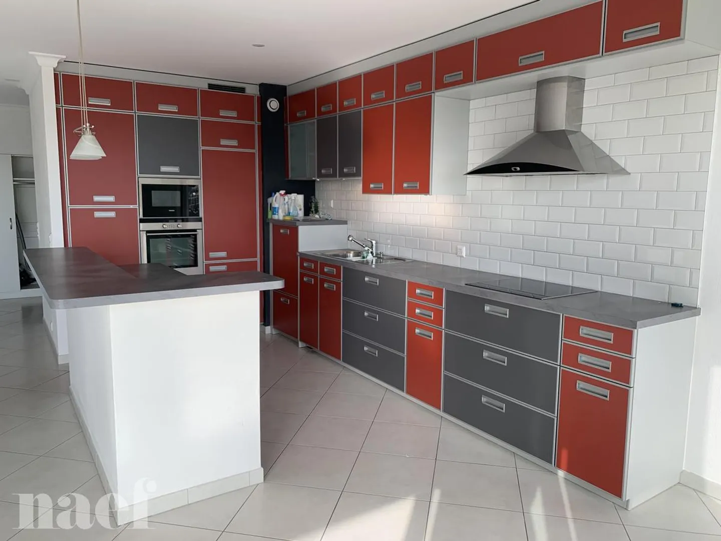 Beautiful lake view - Very large furnished apartment approx. 135m2 in the city center of 3.5 - Photo 4 of 9