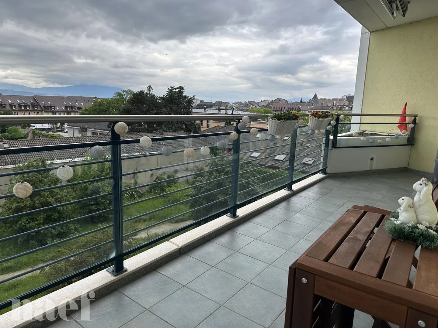 Beautiful lake view - Very large furnished apartment approx. 135m2 in the city center of 3.5 - Photo 3 of 9