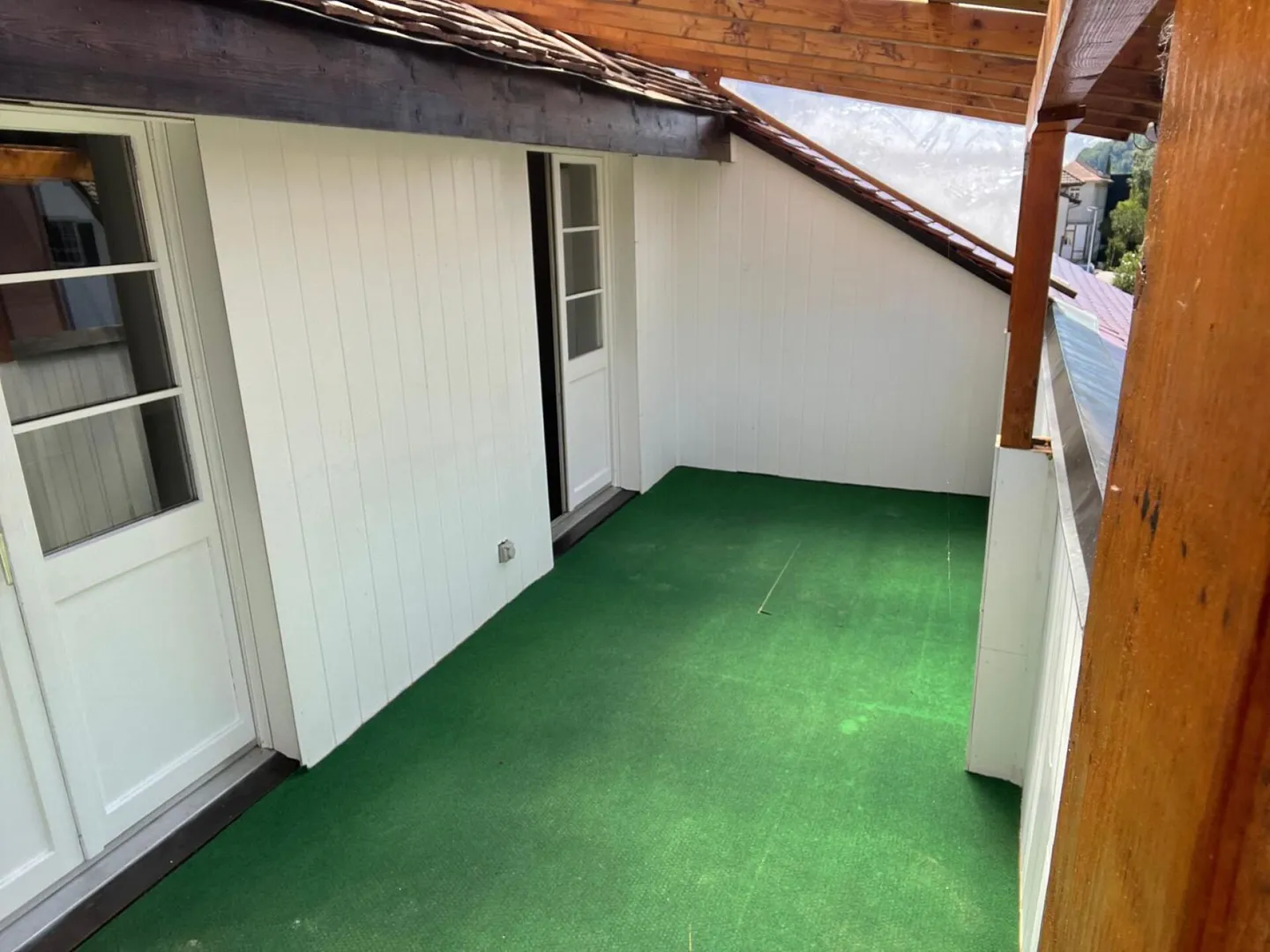 Cozy 2.5 Room Apartment! - Photo 8 of 9