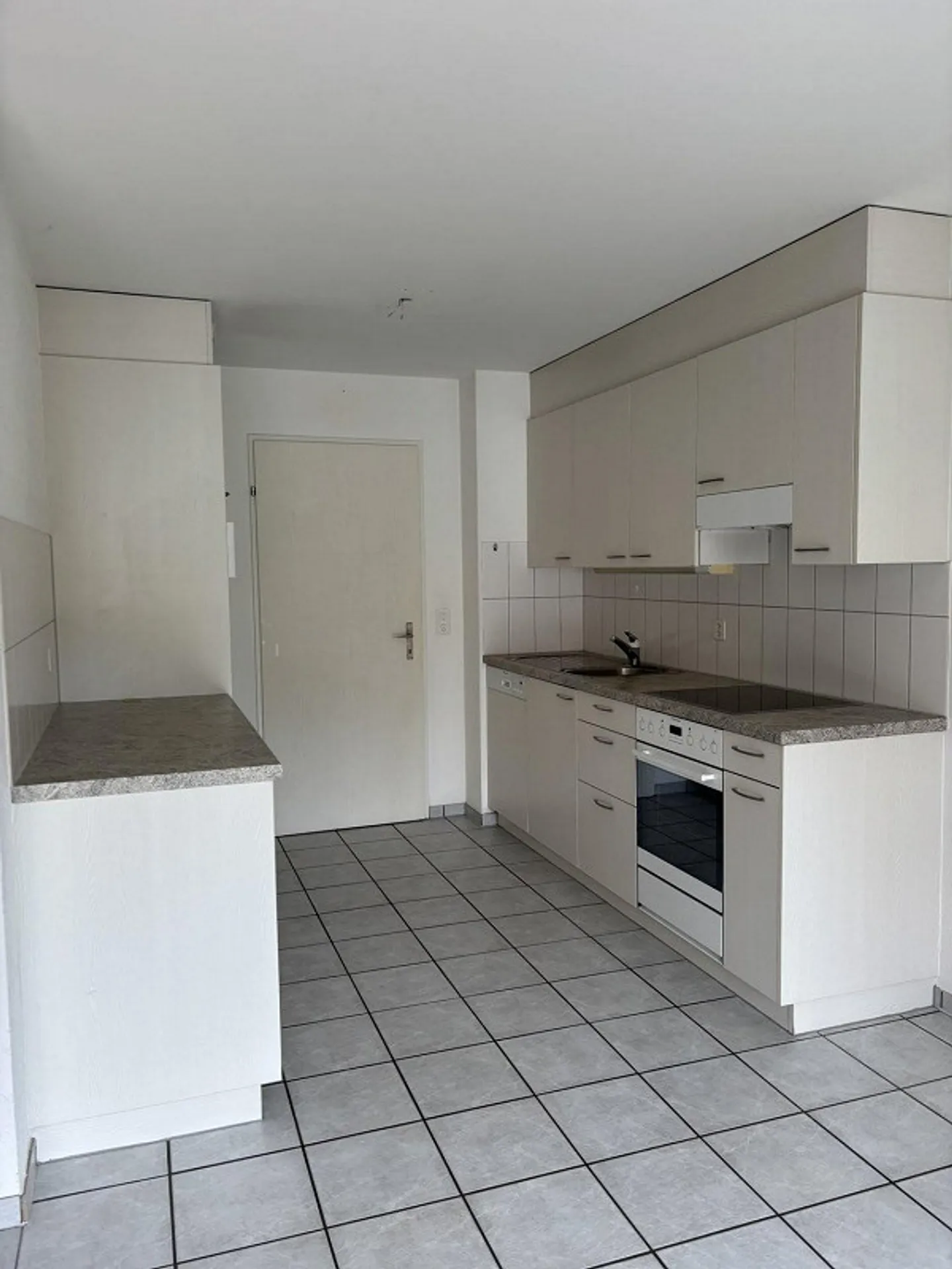 4-room apartment on the 1st floor in Bennwil for rent - Photo 3 of 9