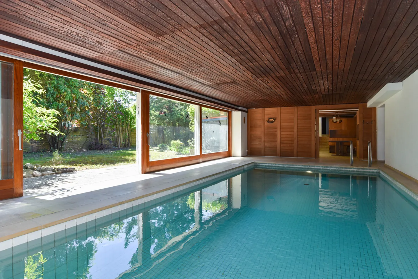 Private indoor pool included – Living of a special kind - Photo 2 of 7