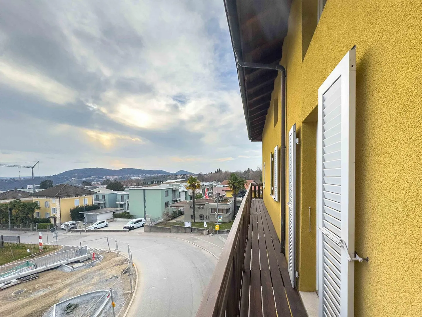 Spacious and characteristic duplex loft of 2.5 rooms in Castel San - Photo 5 of 7