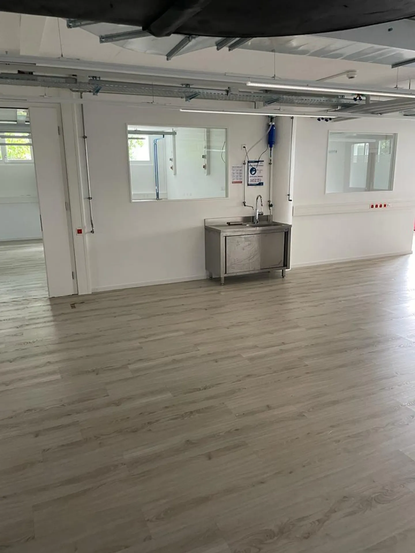Sales Areas in Venoge 9 in Ecublens - Photo 1 of 6