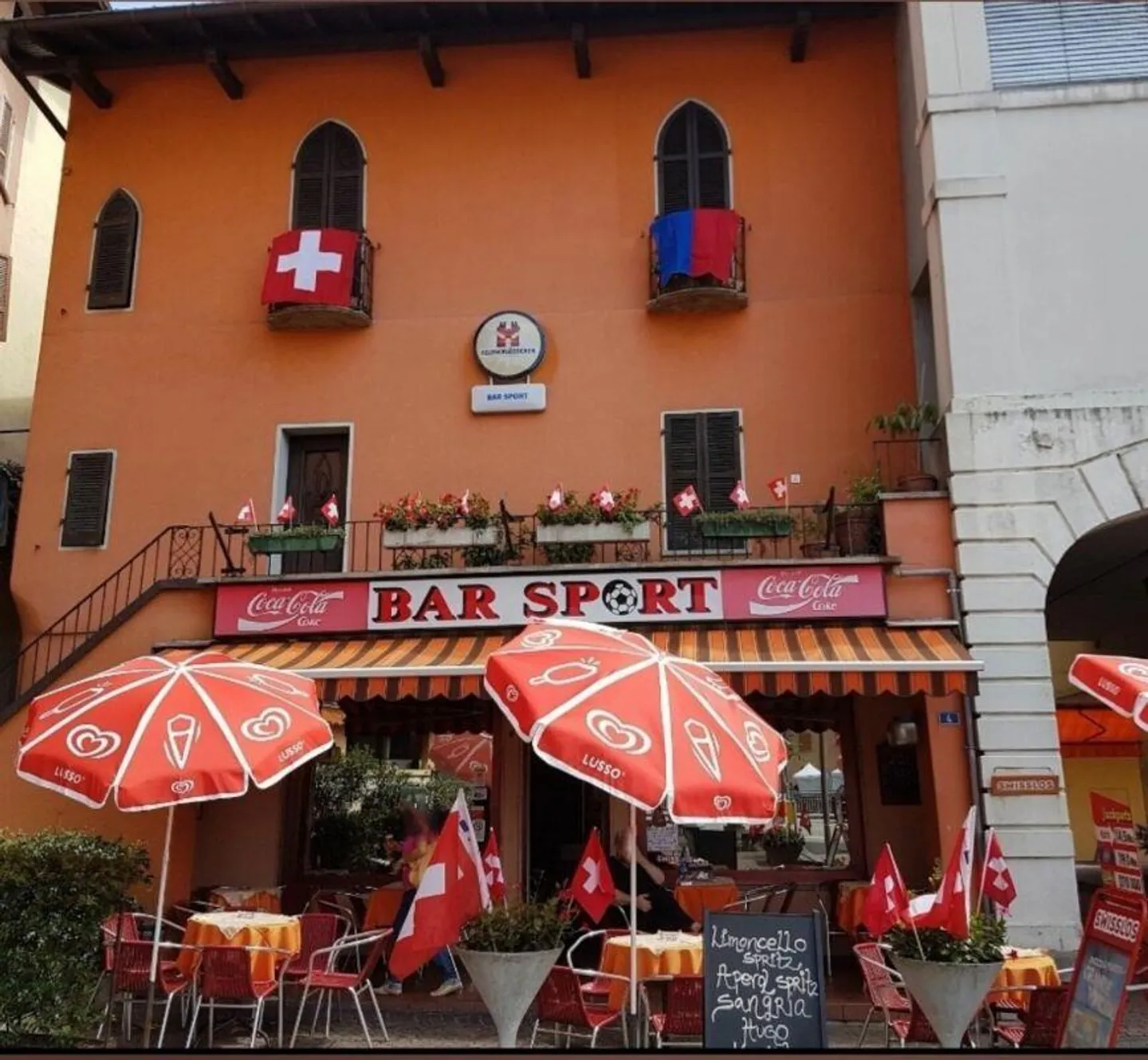 MIETOBJEKT / INVESTITION - IN 3-4 WOHNUNGEN UMBAUBAR - Foto 3 von 8