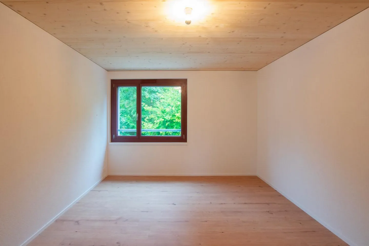 Sécurisez le dernier appartement de 3 pièces maintenant - Photo 2 sur 4
