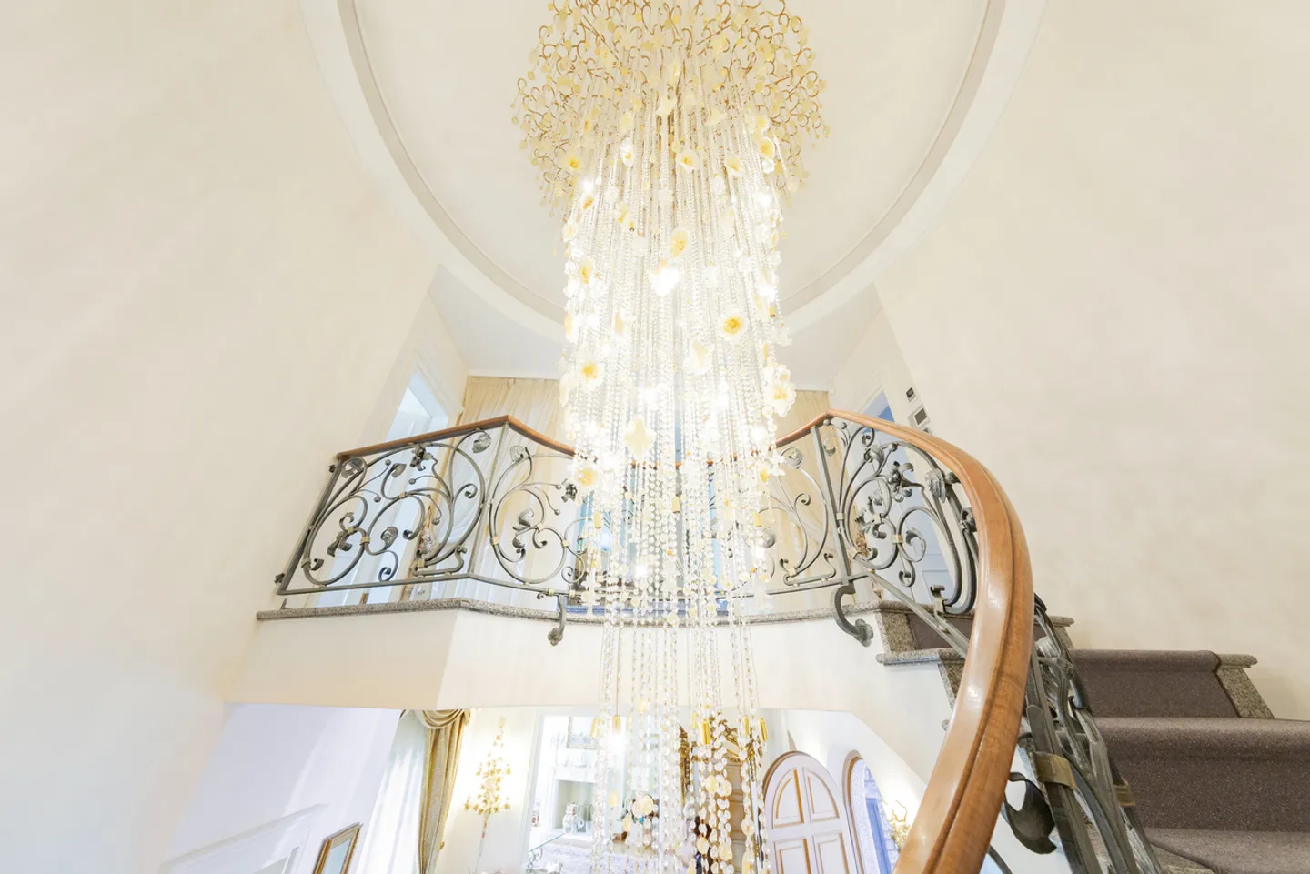 Elegante Villa mit Seeblick - Foto 9 von 12