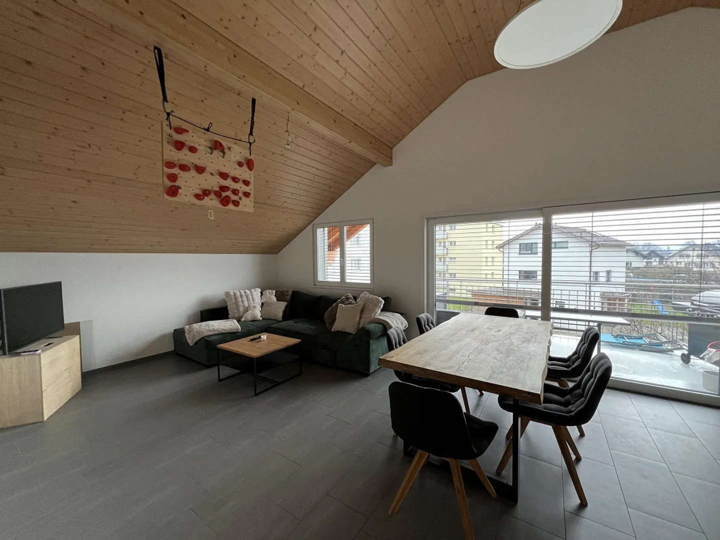 Appartamento attico affascinante di 3,5 locali con balcone a Oberriet - Foto 5 di 10