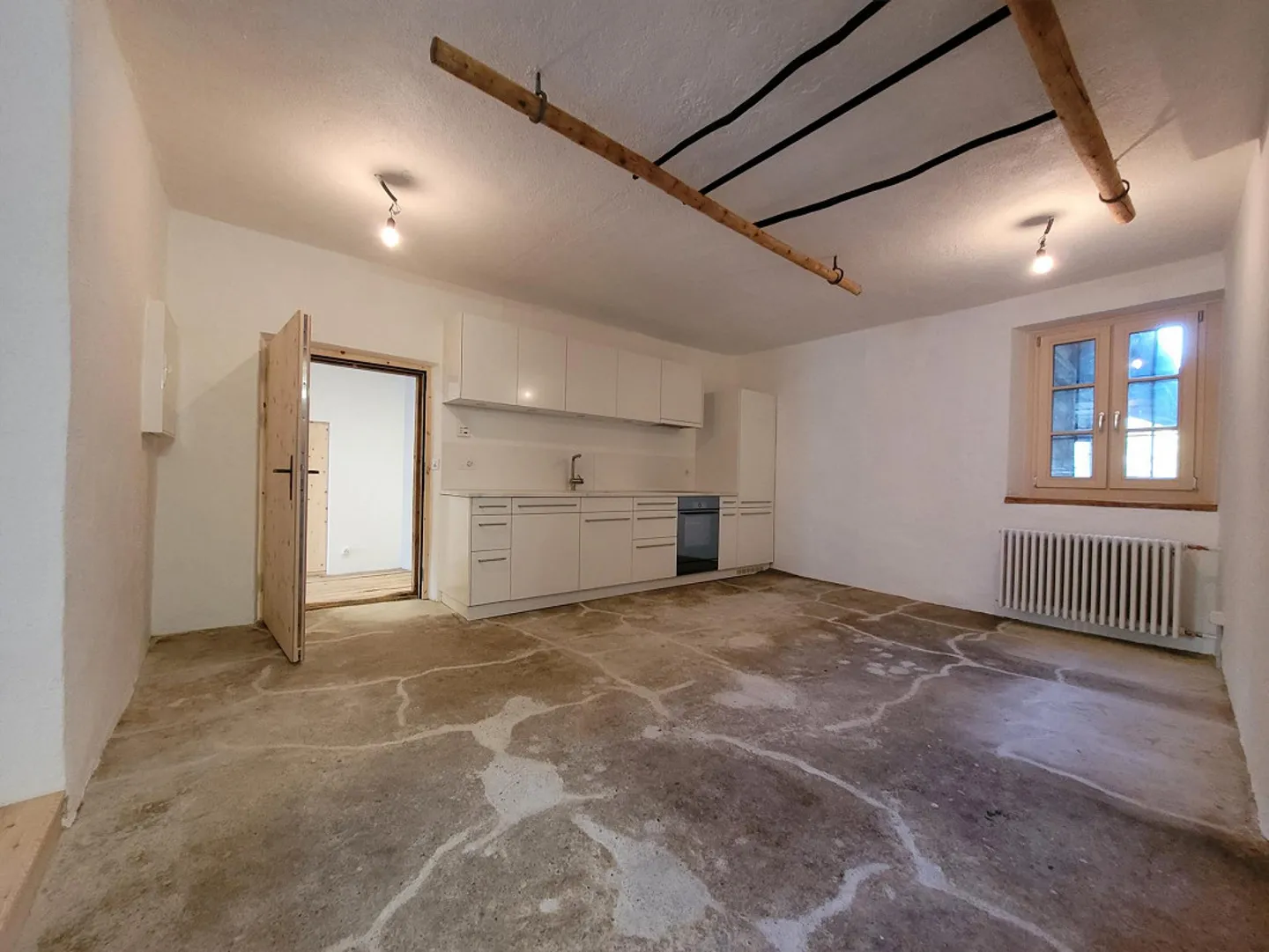 Charmante 3.5-Zimmer-Wohnung in historischem Engadinerhaus - Foto 2 von 11
