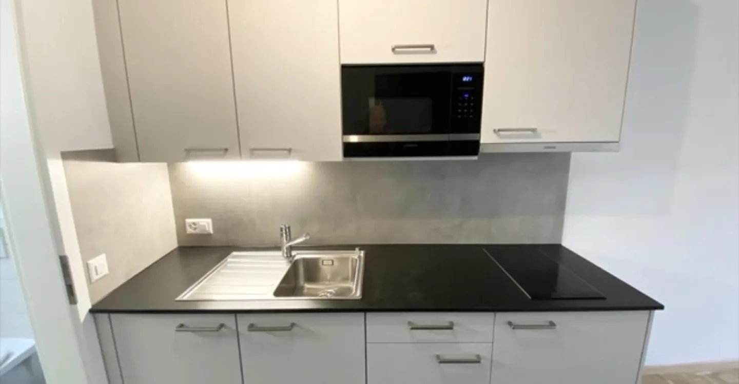 Immeuble mixte à louer - Photo 3 sur 10