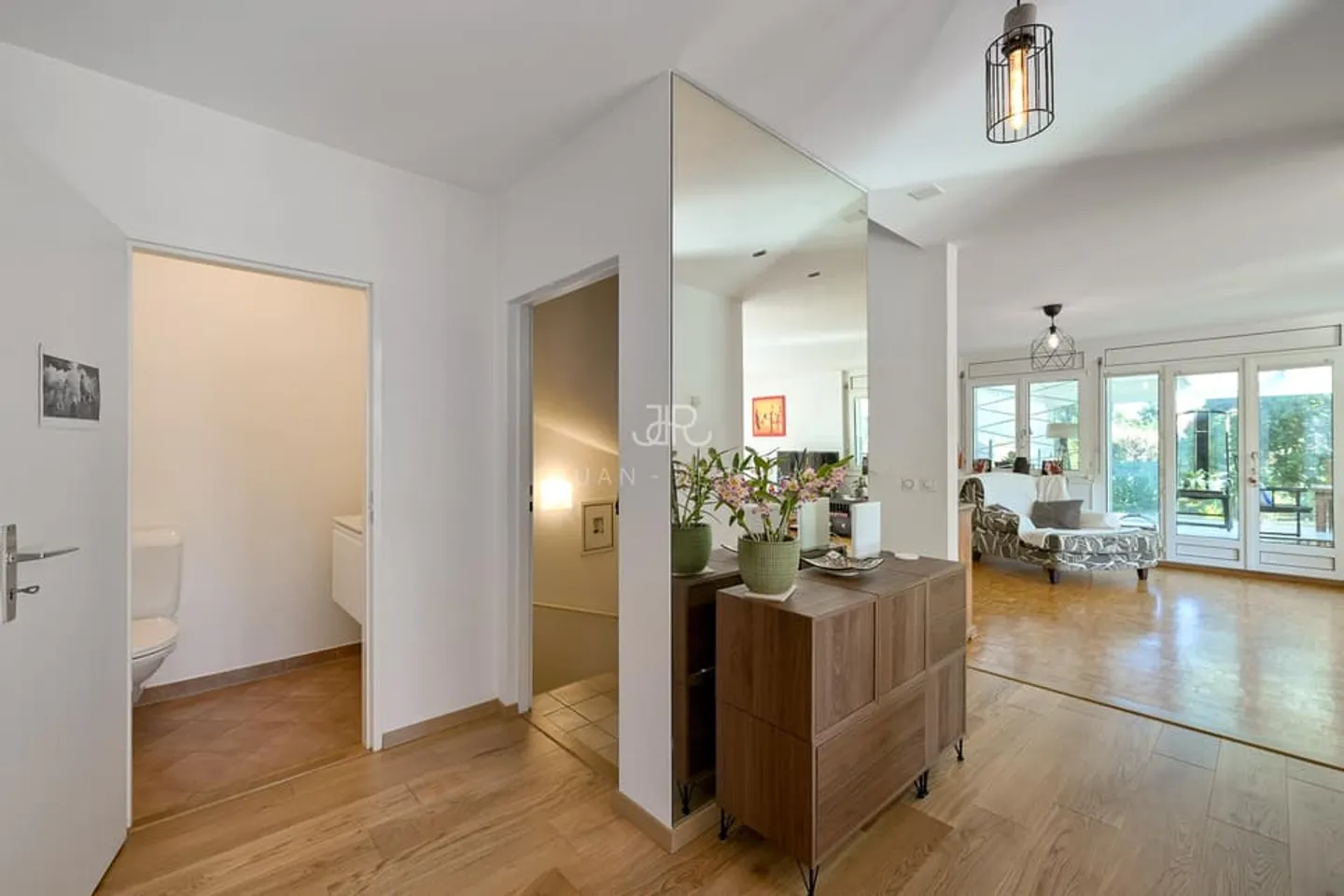 Charmante maison jumelée à Crans avec piscine - Foto 5 von 8