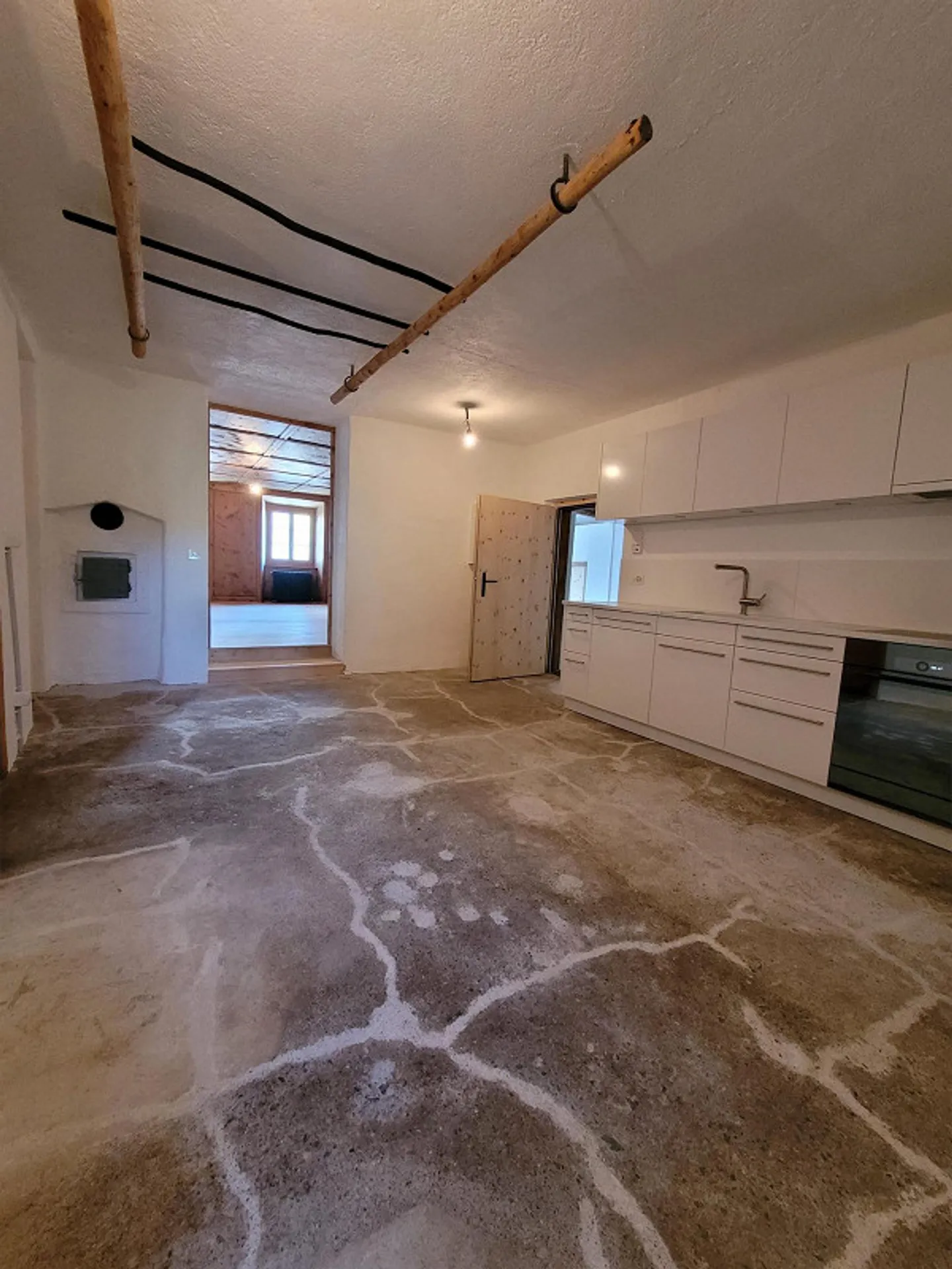 Charmante 3.5-Zimmer-Wohnung in historischem Engadinerhaus - Foto 3 von 11