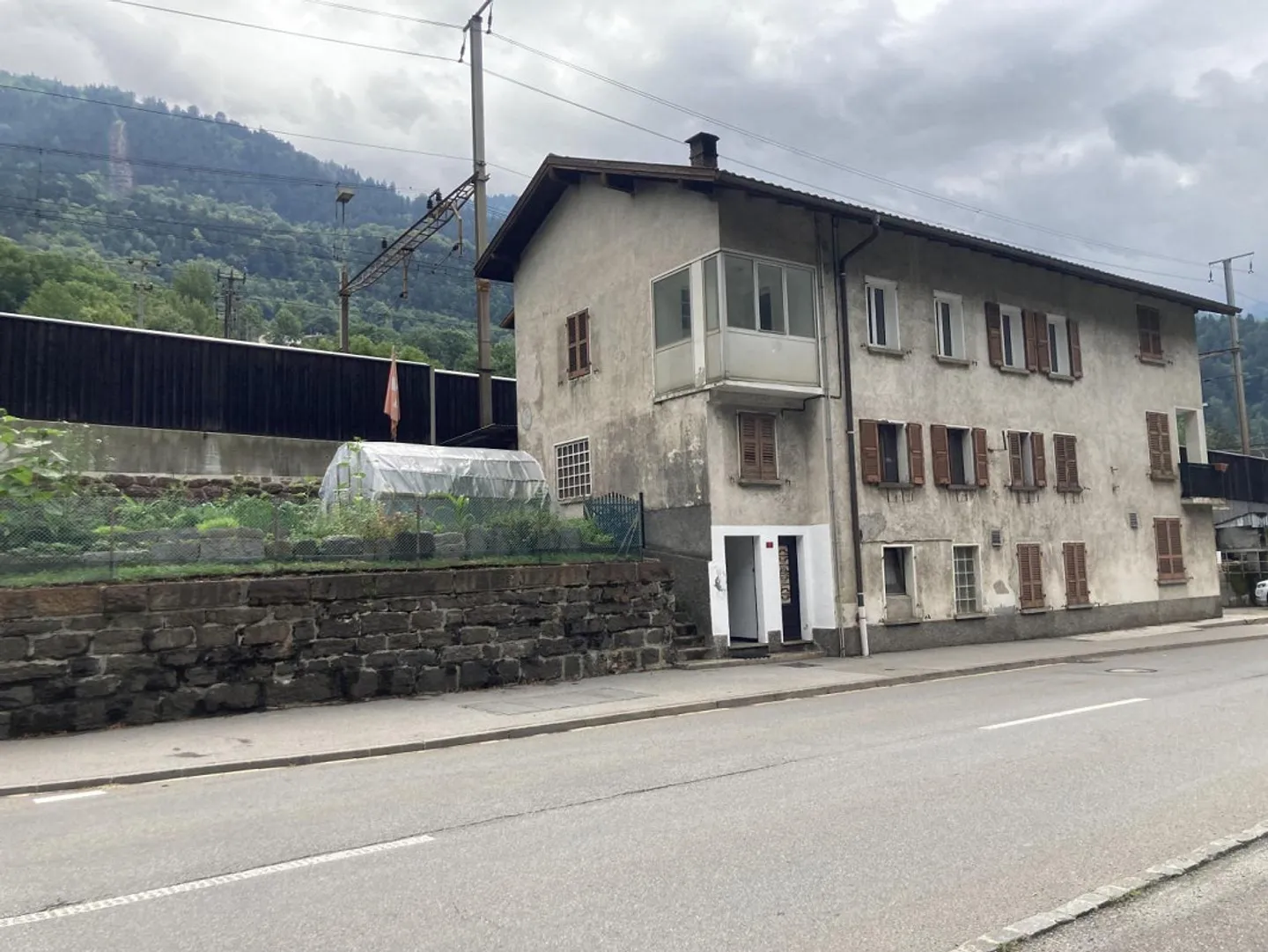 5 1/2-room apartment in the attic - Photo 1 of 19