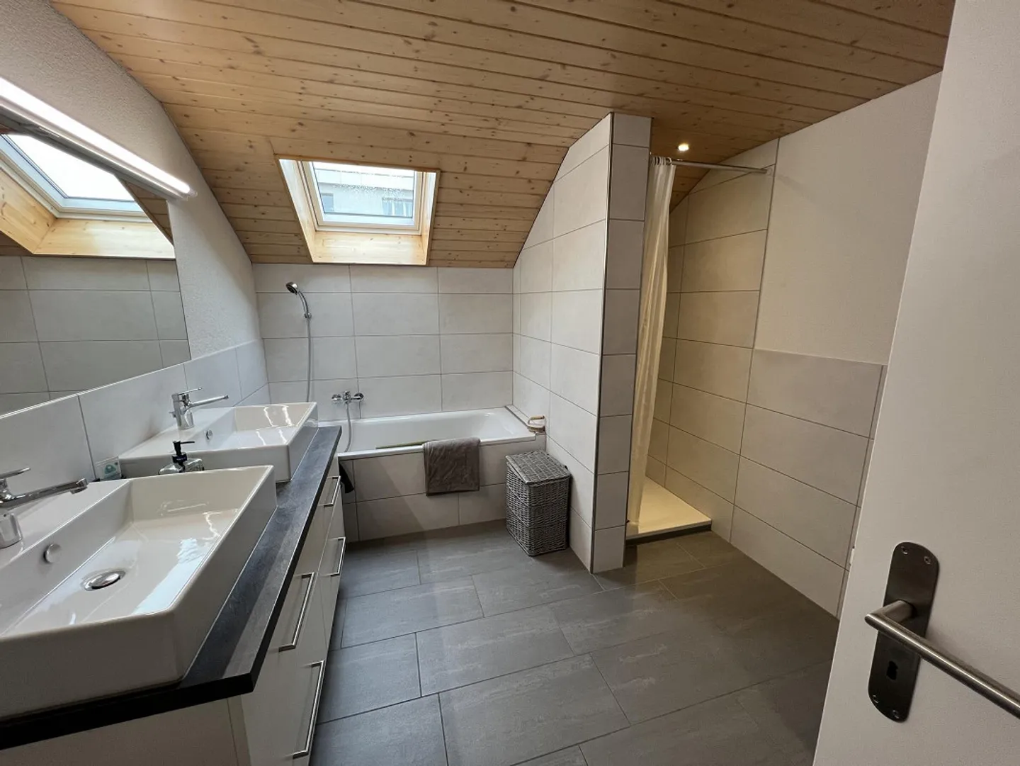 Appartamento attico affascinante di 3,5 locali con balcone a Oberriet - Foto 8 di 10