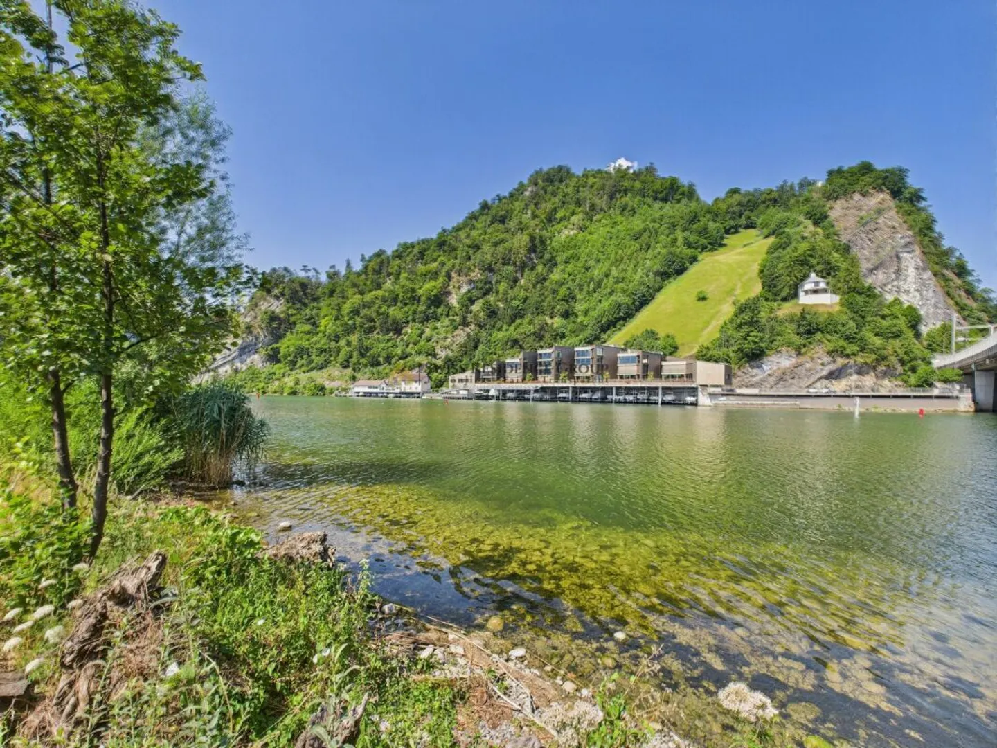 Occasion rare - Vie exclusive avec vue imprenable dans le Boathouse ! - Photo 15 sur 16