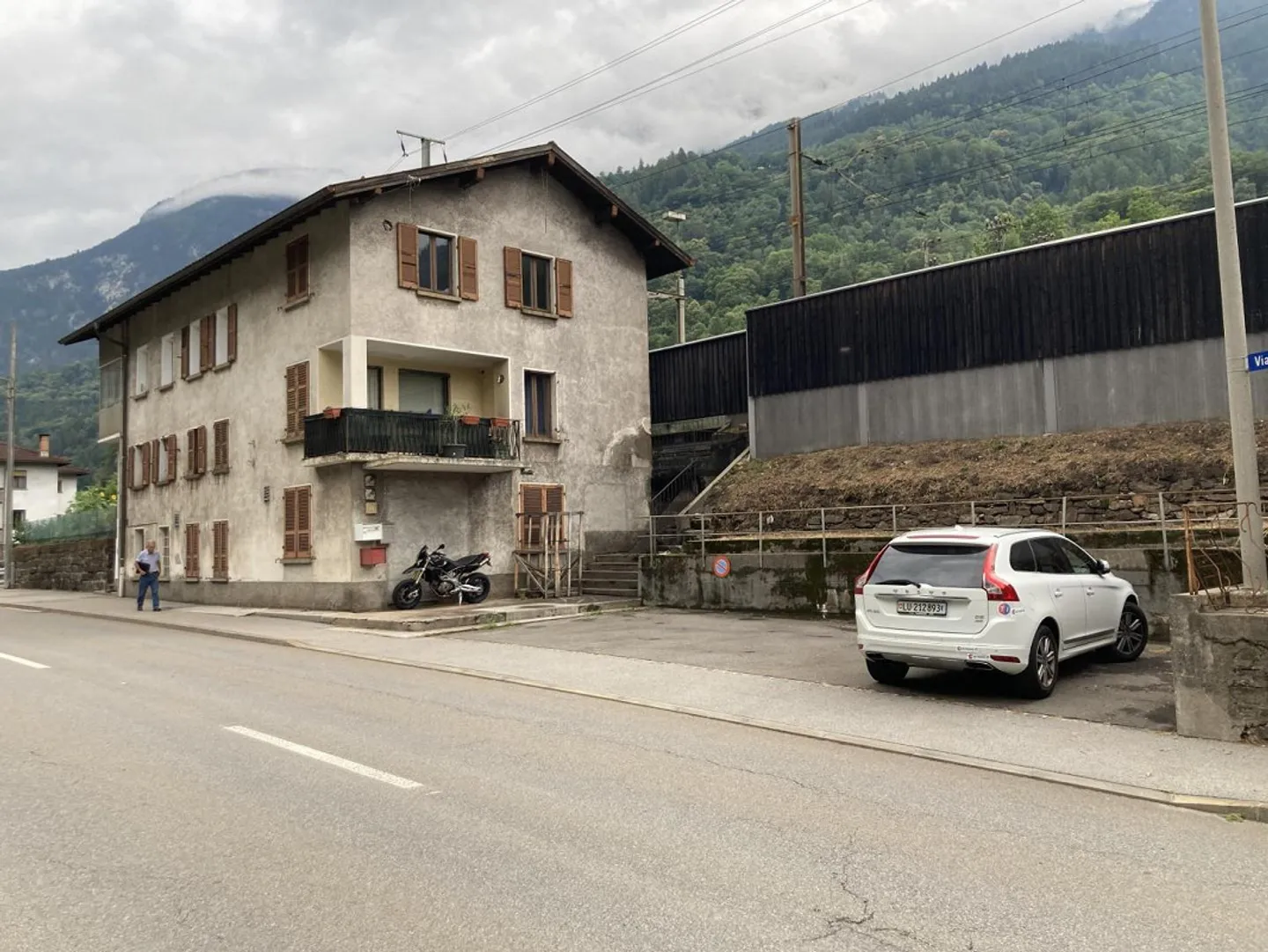 5 1/2-room apartment in the attic - Photo 2 of 19
